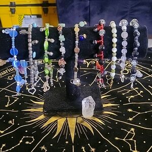 Handcrafted jewlery. Everything has been cleaned and charged 😁